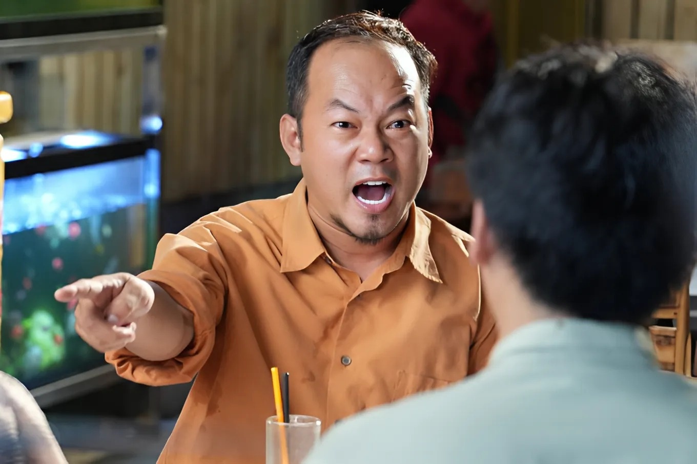 Bat ngo ve Long Dep Trai hinh anh