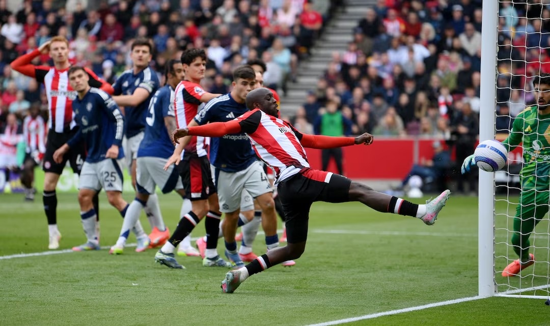 4 ban thang cua Brentford vao luoi MU hinh anh