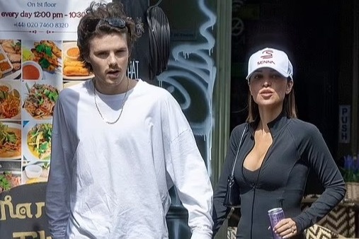 Ban gai Cruz Beckham qua giong Victoria hinh anh