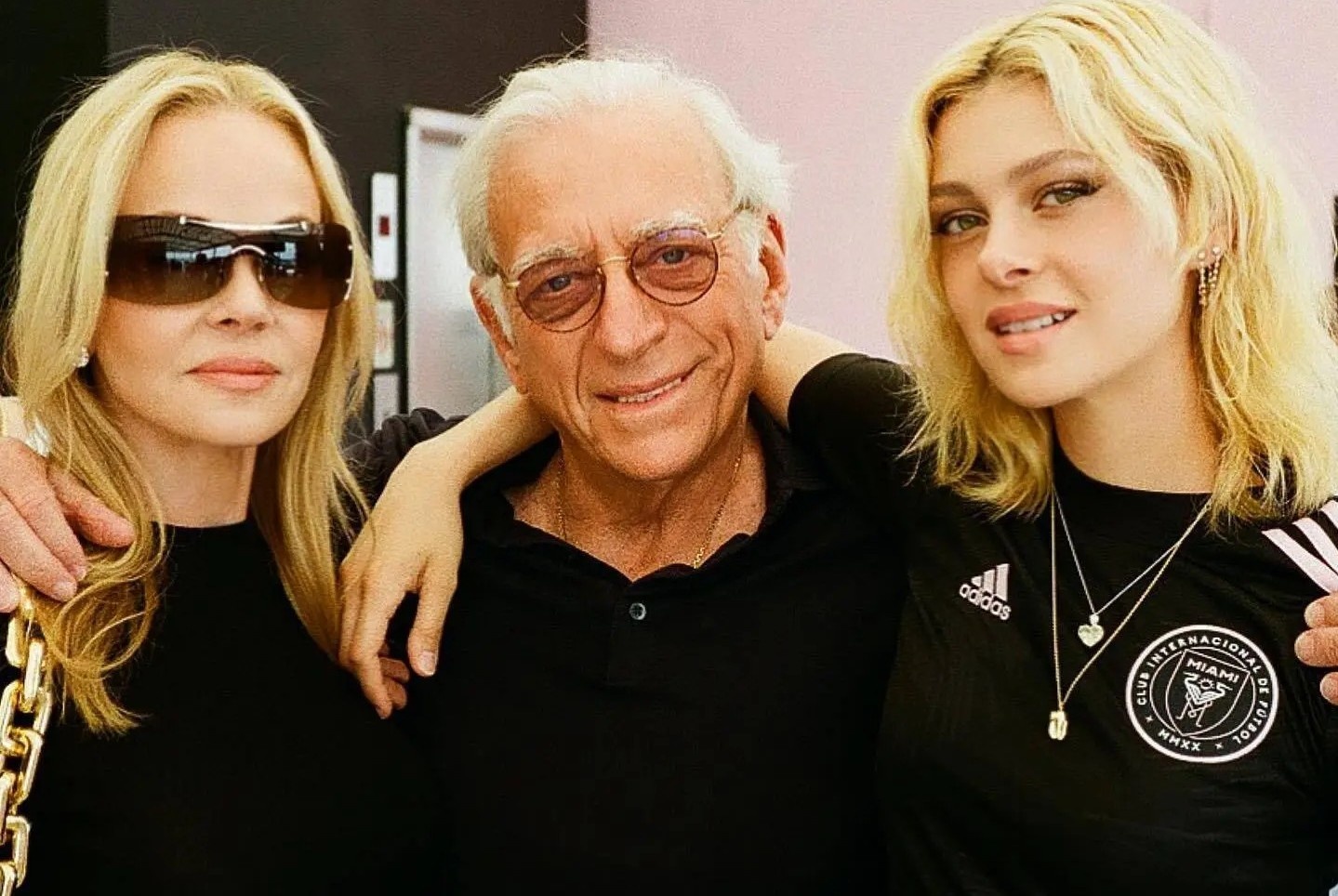 Bo me vo cua Brooklyn Beckham bi kien hinh anh