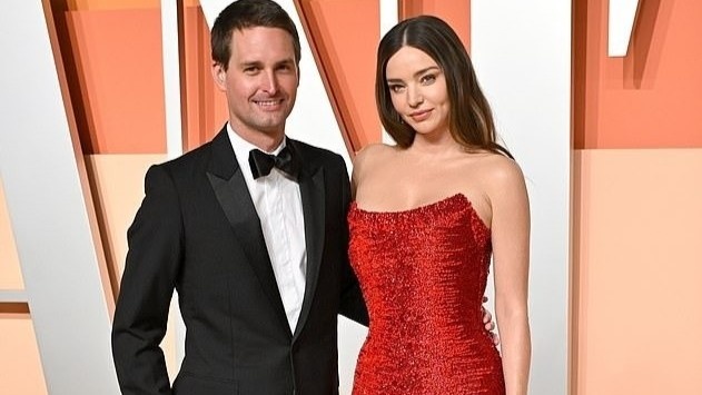 Miranda Kerr noi loi yeu chong ty phu hinh anh