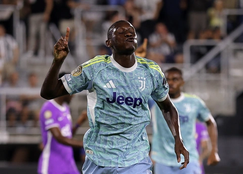 Juventus de bep dai dien UAE 5 ban khong go hinh anh