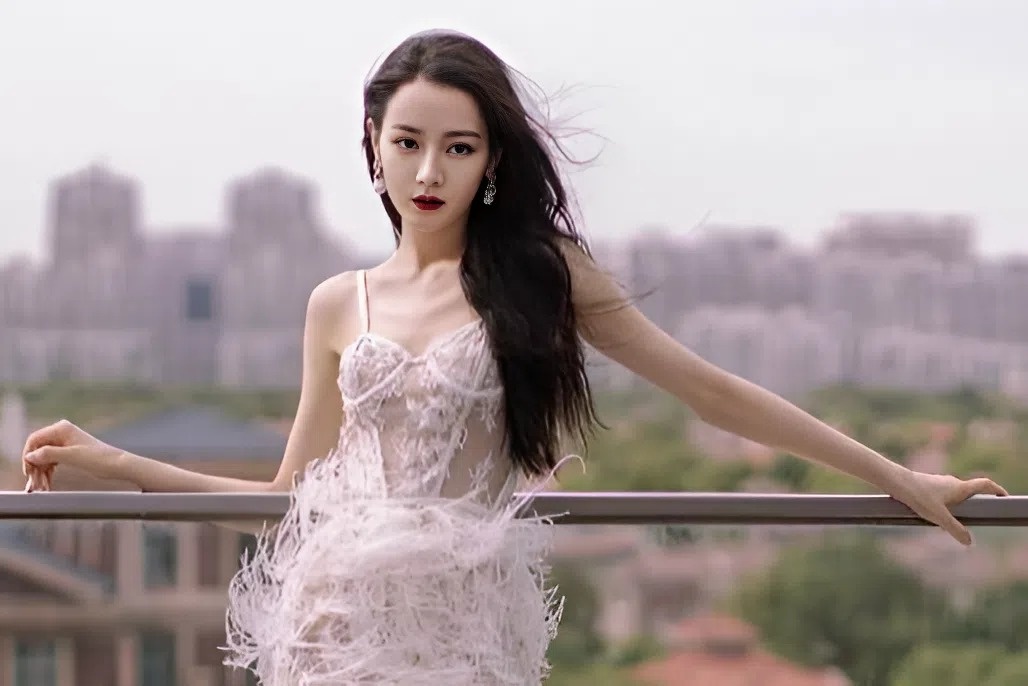 Nguoi tung tin don ve Dich Le Nhiet Ba phai xin loi hinh anh