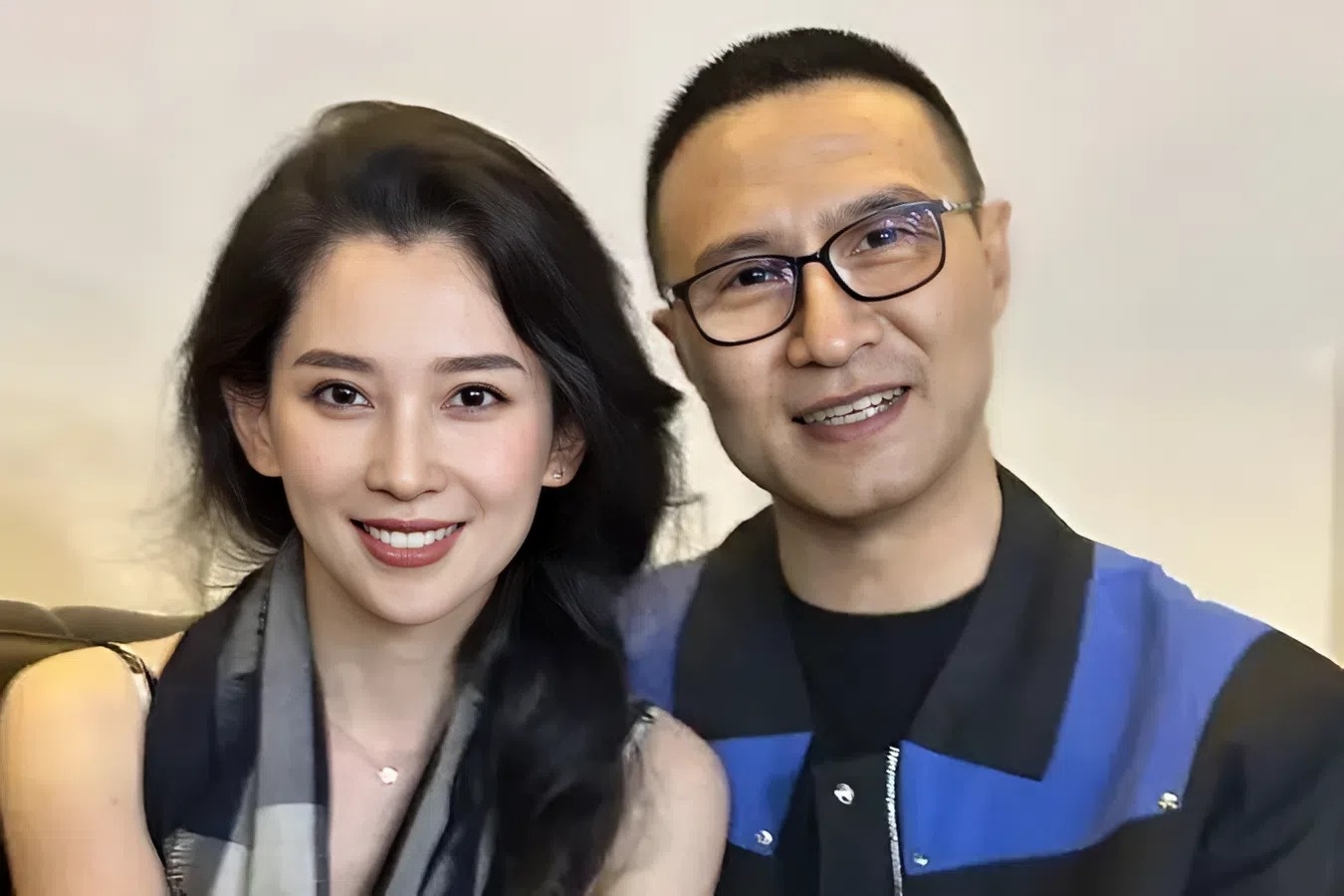 Uong Phong len tieng hinh anh