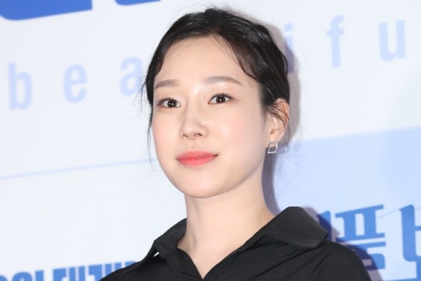 Lee Seo Yi qua doi o tuoi 43 hinh anh