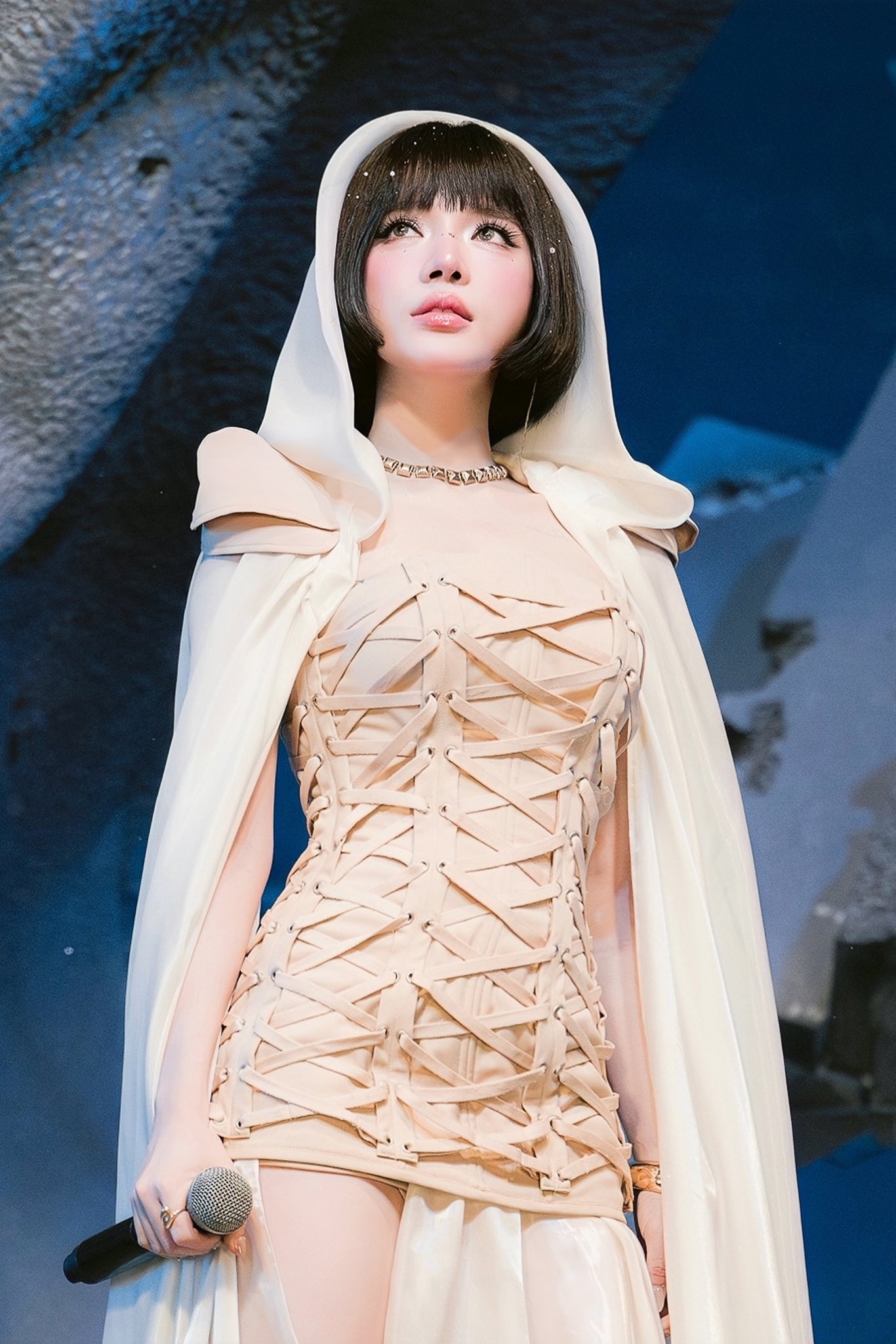 Lyly anh 1