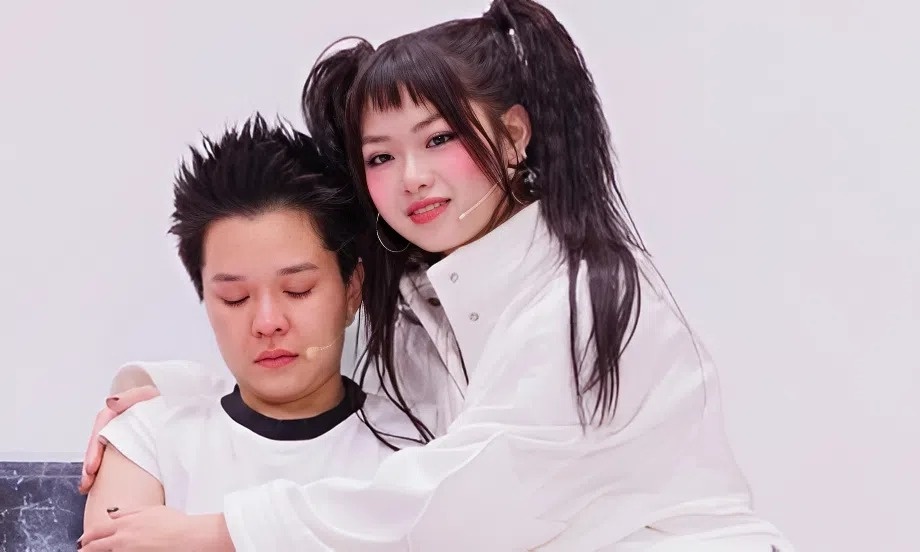 Ket qua Em xinh 'say hi' lai gay tranh cai hinh anh