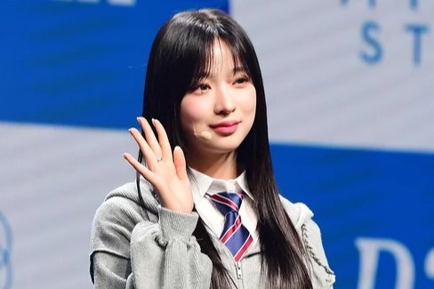 My nhan Nhat sang chan tam ly khi bi de doa hinh anh