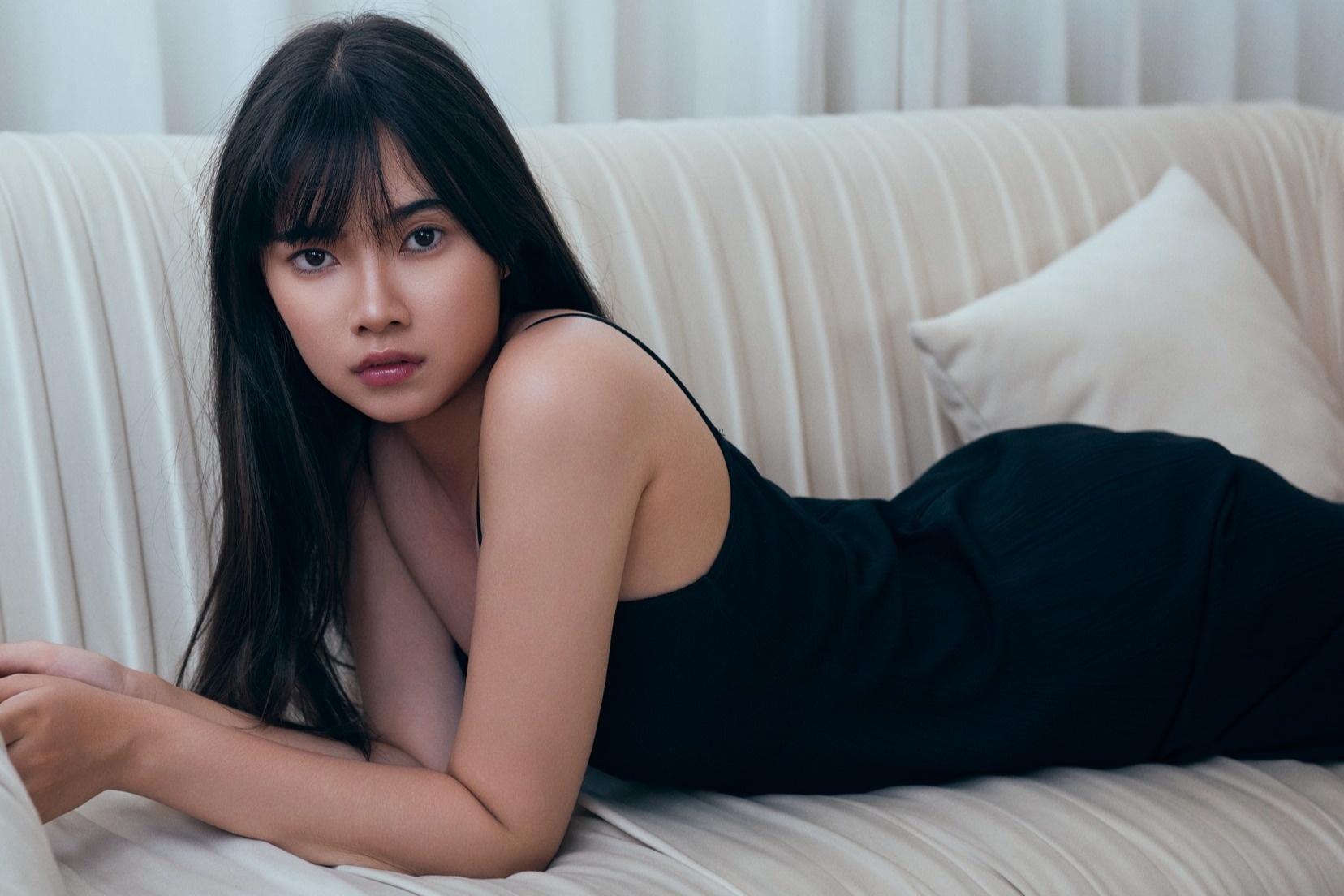 Nang tho mang hai dong mau Viet - Anh trong 'Mang me di bo' hinh anh