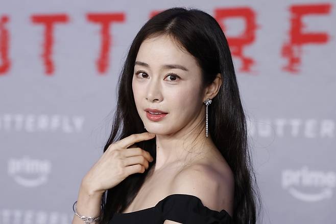 Hinh anh khac la cua Kim Tae Hee gay chu y hinh anh