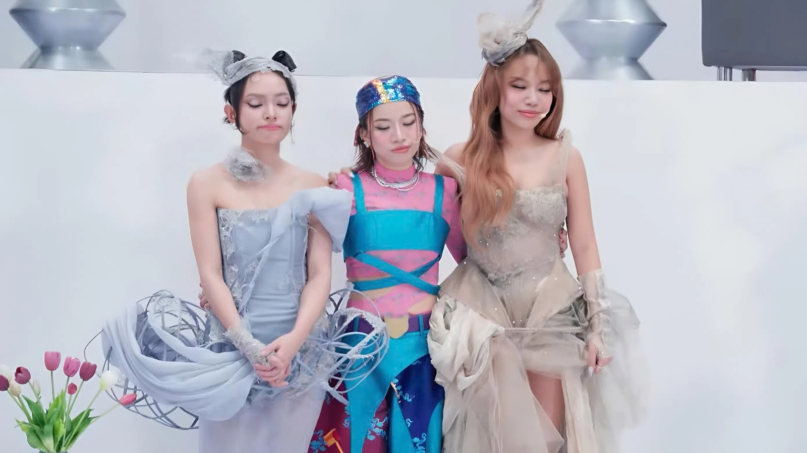 Kết quả live stage 4 Em xinh "say hi" gây tranh luận