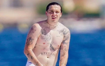 Brooklyn Beckham mia mai cha me? hinh anh