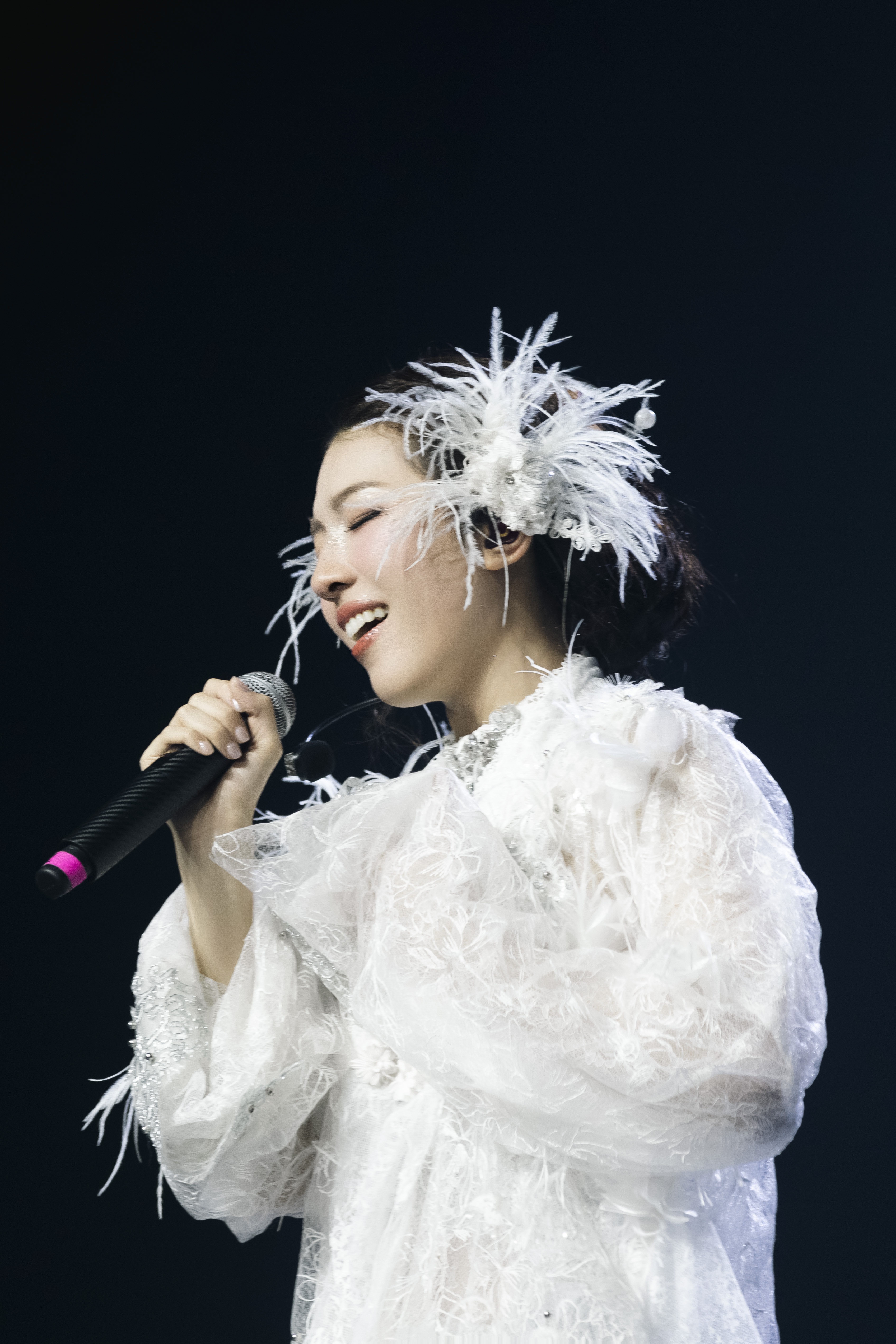 Stage_When_I_m_Gone.jpg