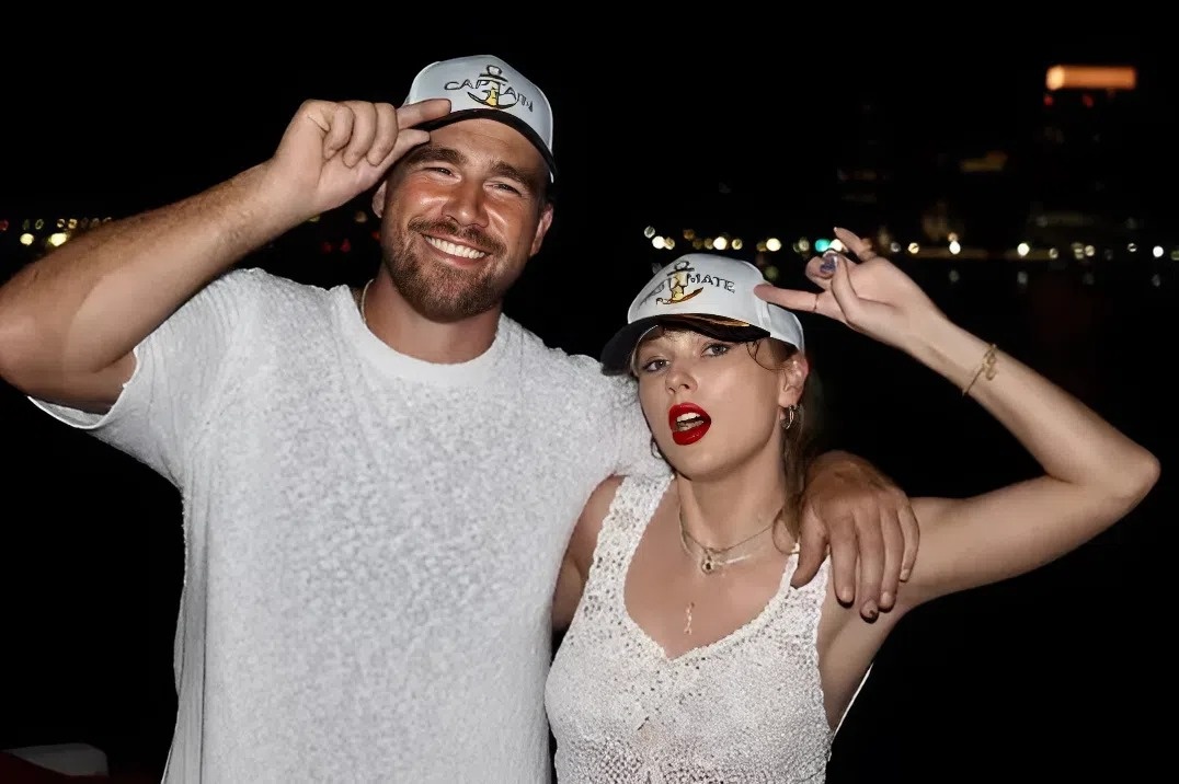 Ban than Travis Kelce noi 'kho duoc Taylor Swift moi dam cuoi' hinh anh