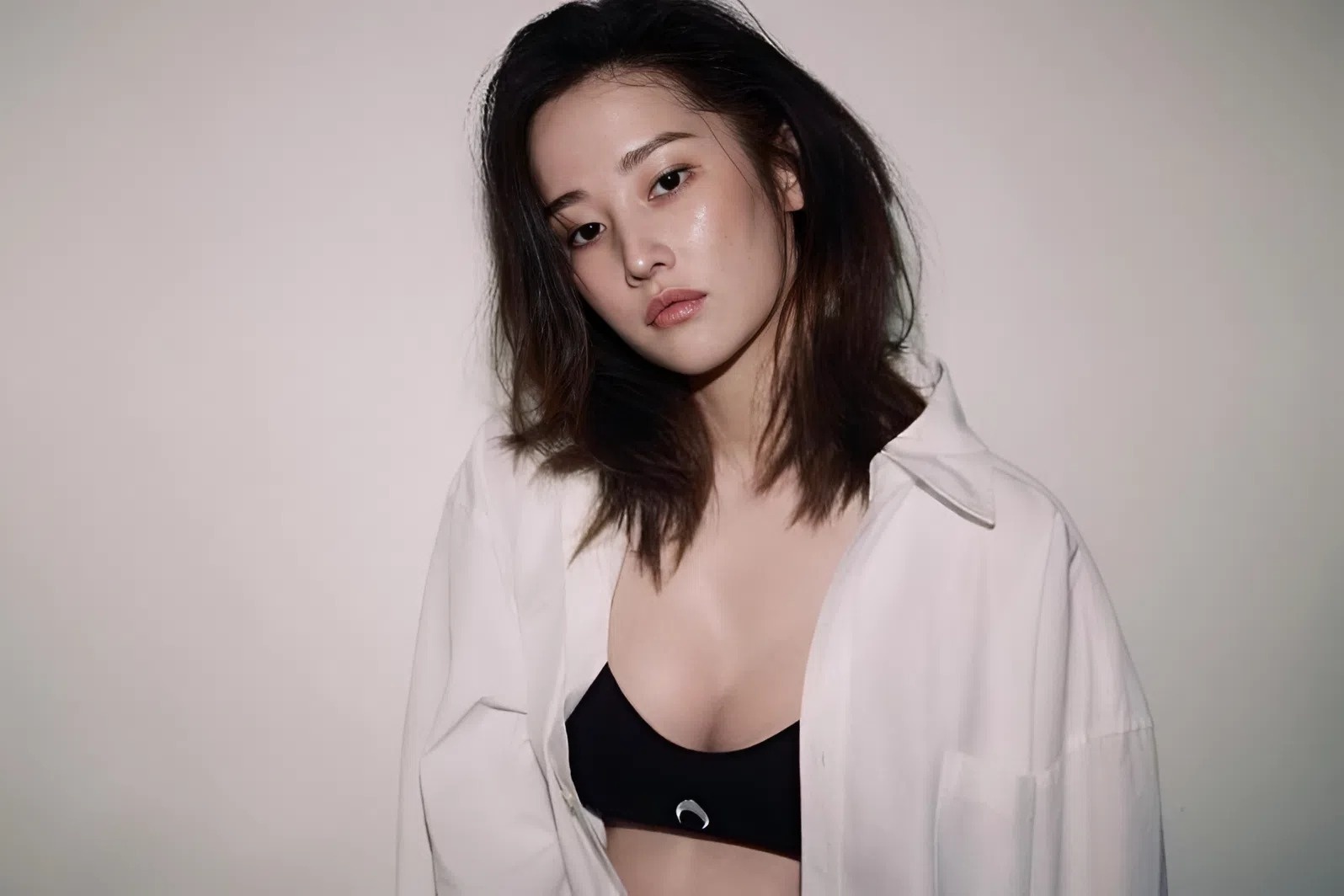 Voc dang kho tin cua Jeon Jong Seo hinh anh