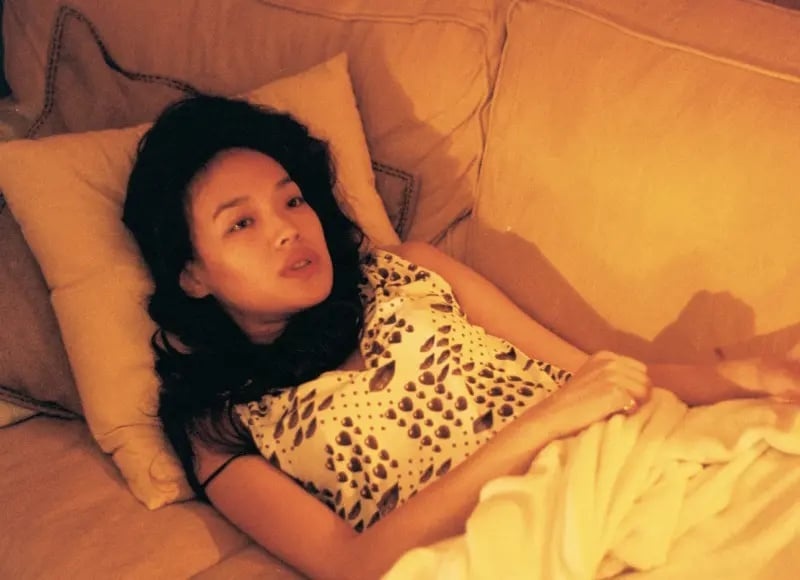 Thu Ky tung bi ep dong canh nong hinh anh