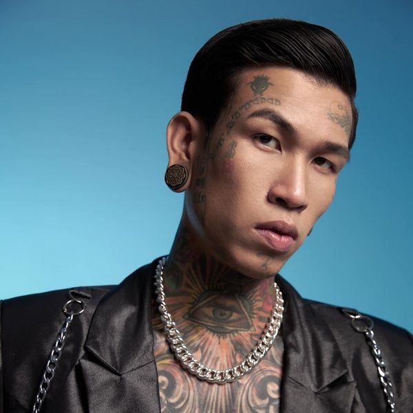 Chưa từng cheer ly của Rhymastic gây bão vì nhắc tên Dế Choắt