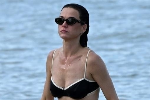 Katy Perry tinh tu voi cuu Thu tuong Canada tren du thuyen rieng hinh anh