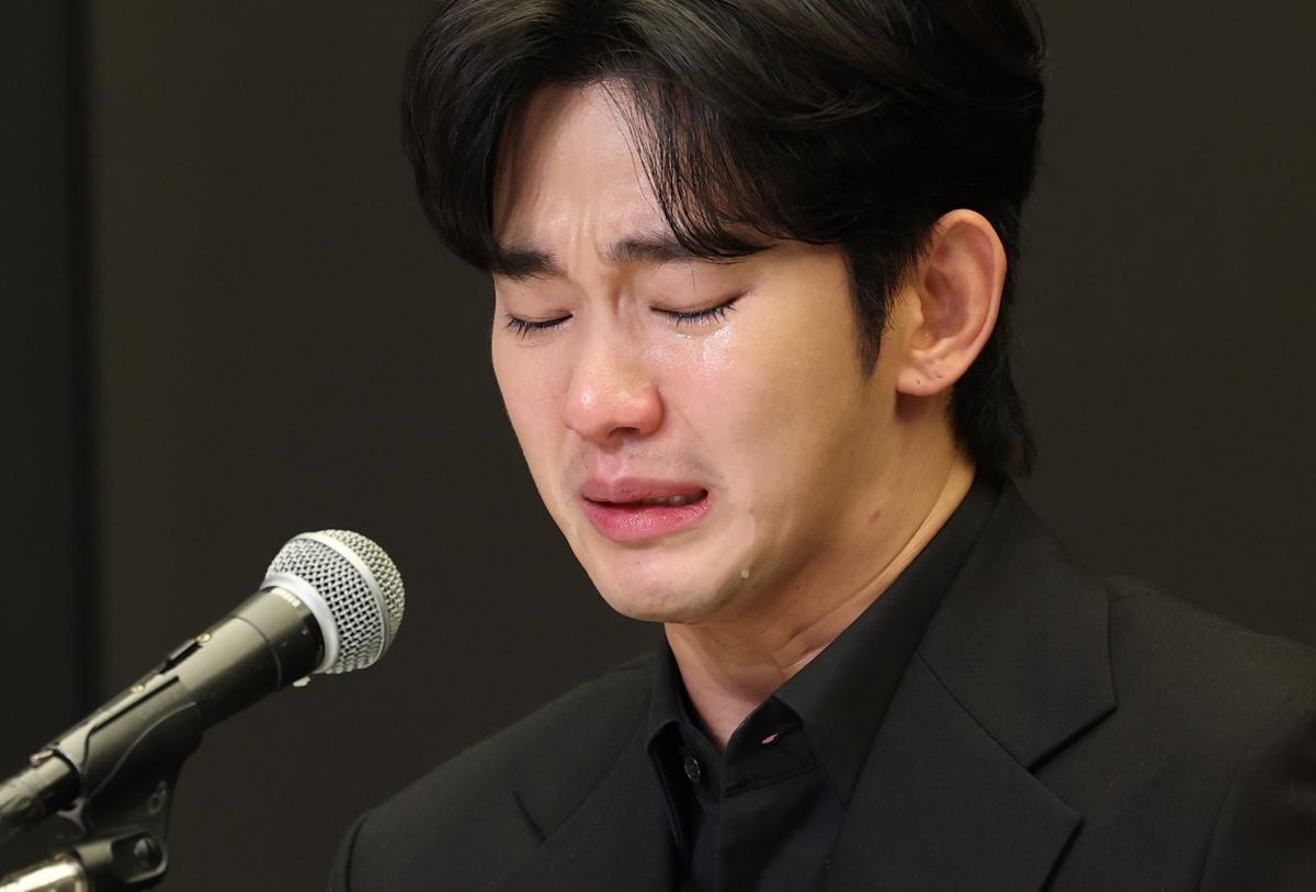 Kim Soo Hyun phan bac hinh anh