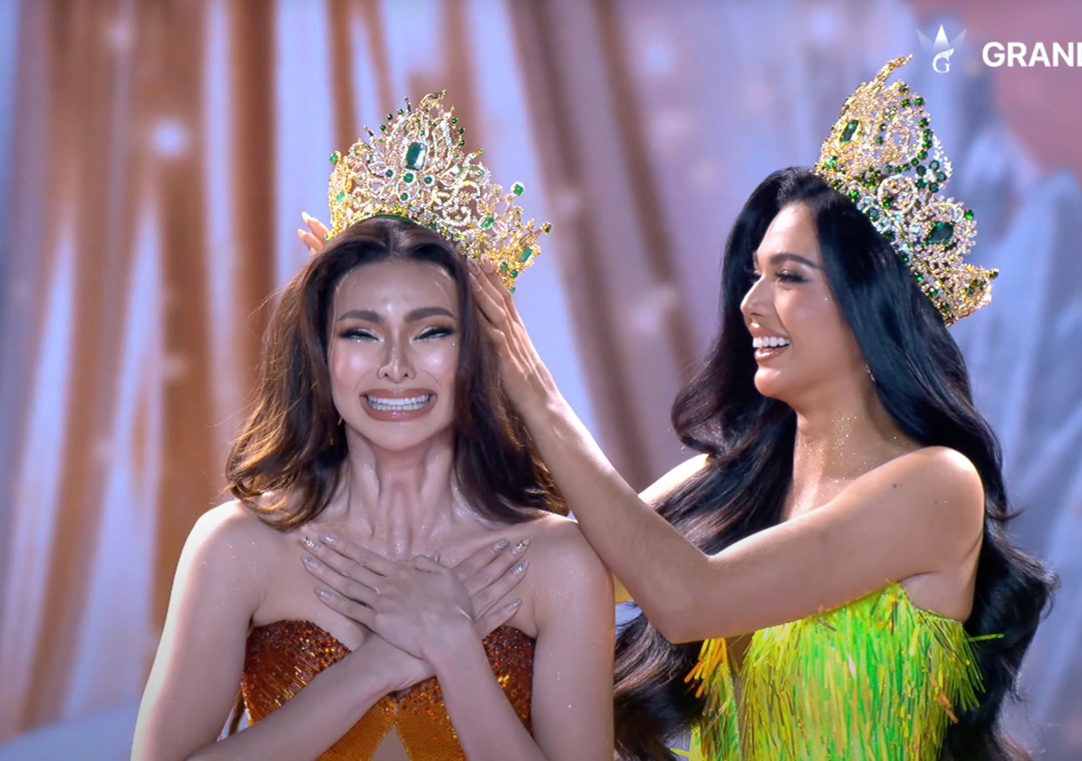 My nhan Philippines dang quang Hoa hau Hoa binh 2025 hinh anh