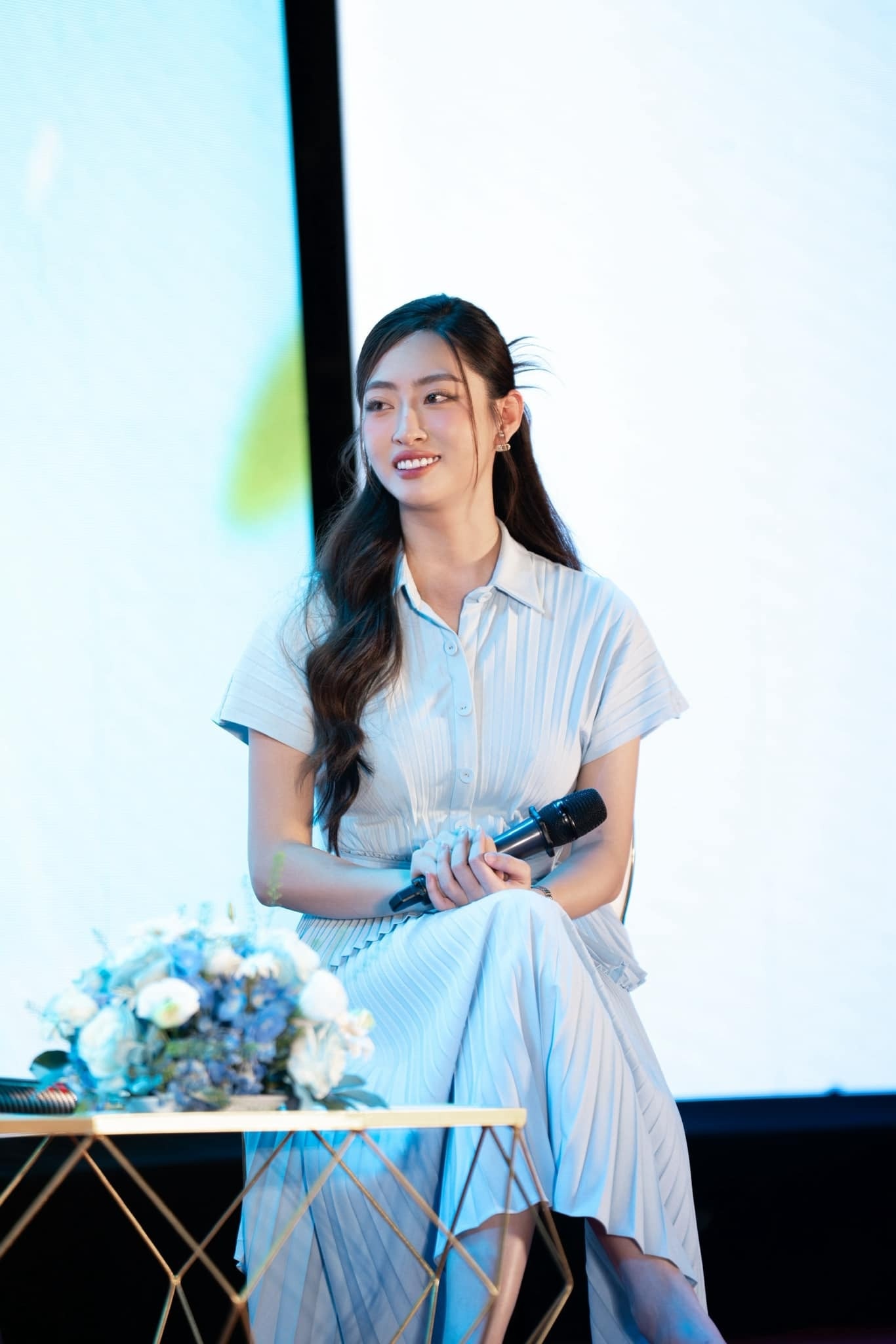 Lương Thùy Linh giữa ồn ào