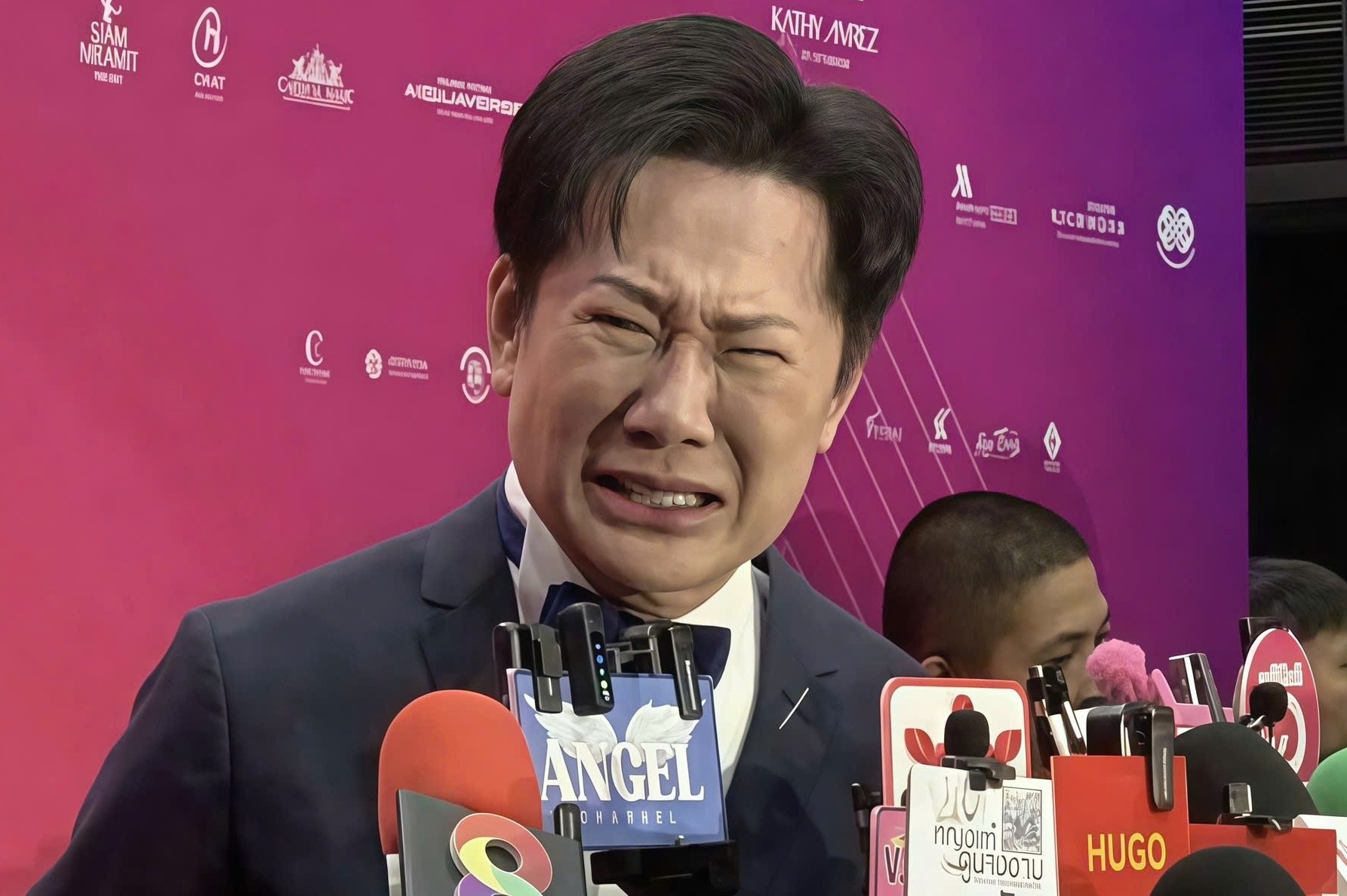 Ong chu Miss Universe doa kien Nawat? hinh anh