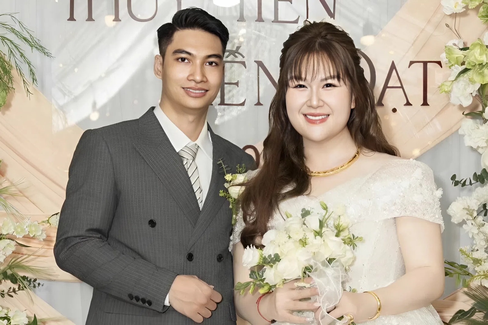 Thuy Tien 'Ve nha di con' ket hon hinh anh