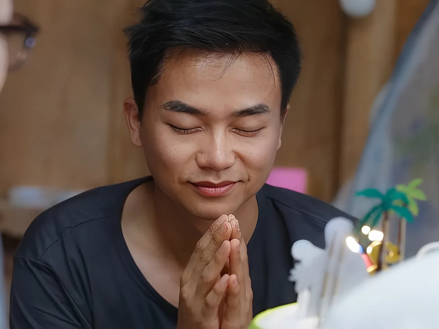 Gia dinh Haha 'cau xin' khan gia hinh anh