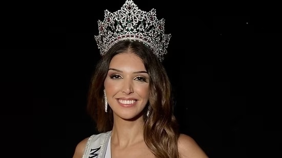 Thấy gì khi Hương Giang bại trận