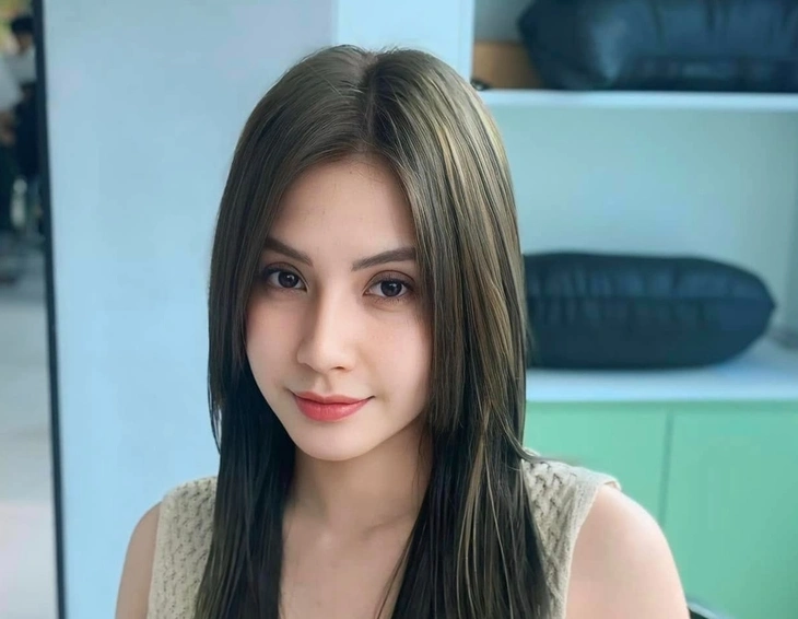 Phim 16+ co Thien An roi rap hinh anh