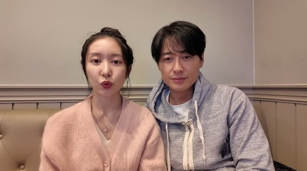 Lee Ji Hoon dau long khi vo say thai hinh anh