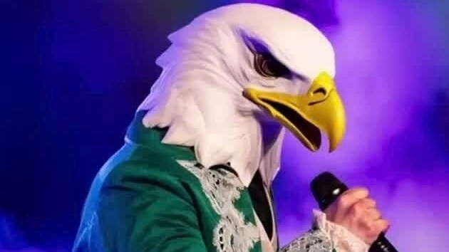 Vi sao co chuyen ca si Viet bi che hat do hon AI? hinh anh