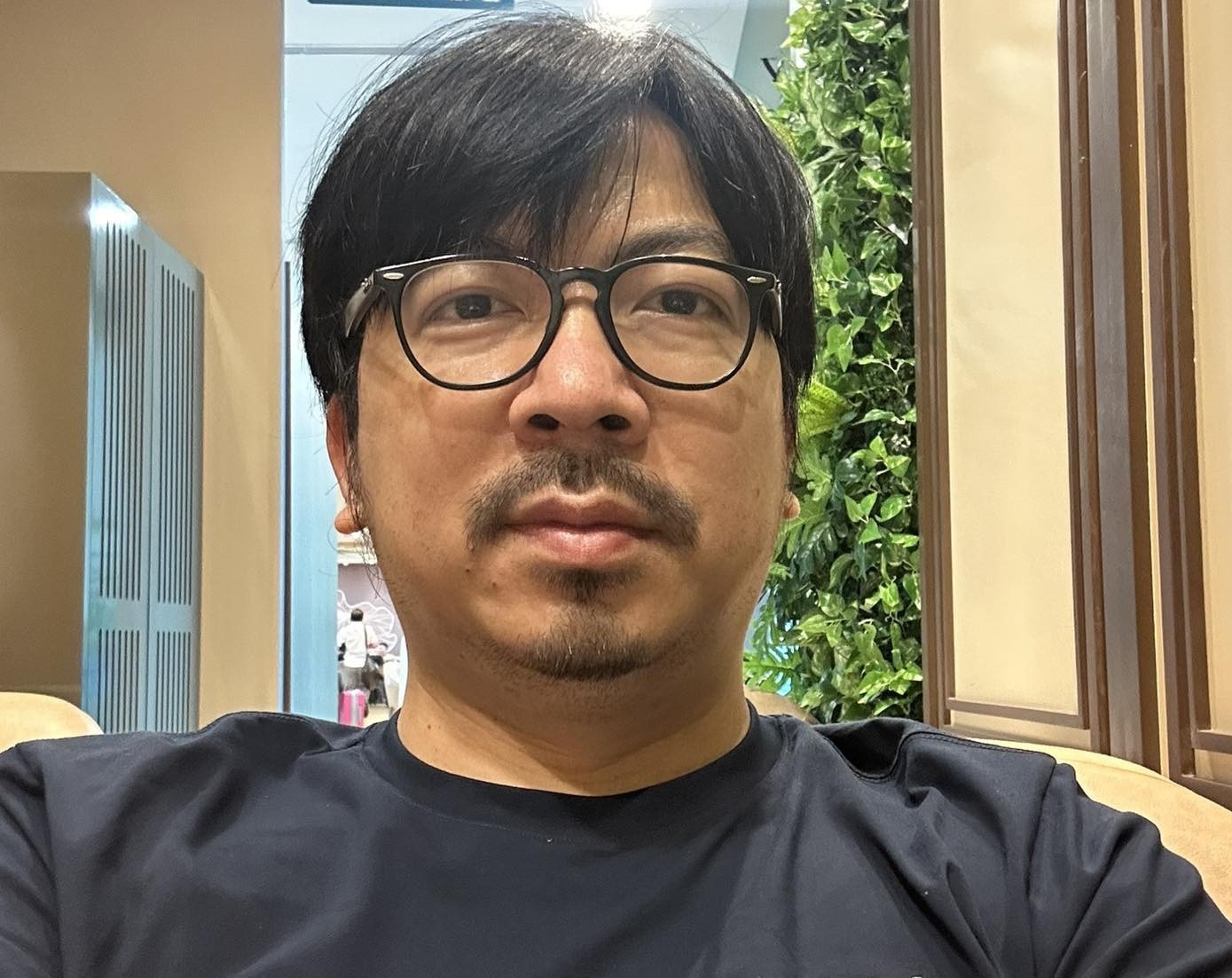 MC Dinh Tien Dung dinh chinh hinh anh