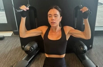 Dong thai gay chu y cua Victoria Beckham hinh anh