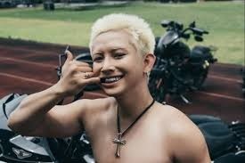 Mot rapper Viet duoc cuu hinh anh