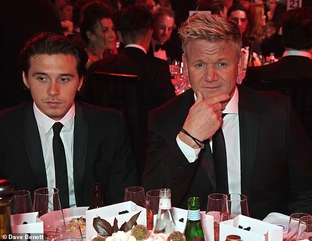 Gordon Ramsay canh bao Brooklyn Beckham hinh anh