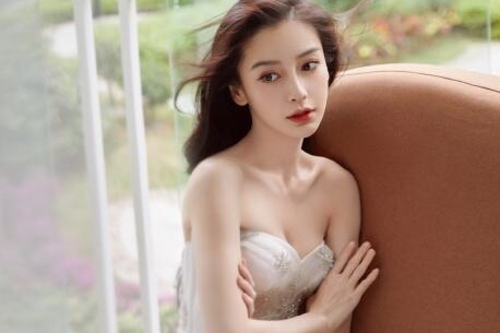Sac voc tuoi 37 cua Angelababy hinh anh