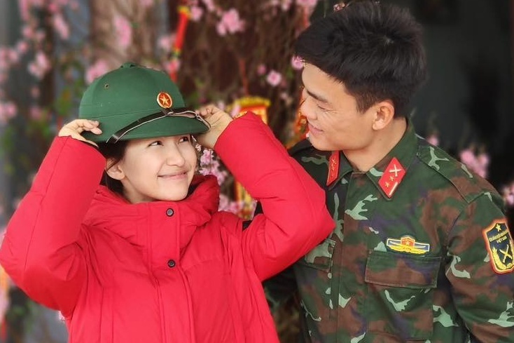 Ban trai Hoa Minzy bi nhieu tai khoan TikTok loi dung hinh anh