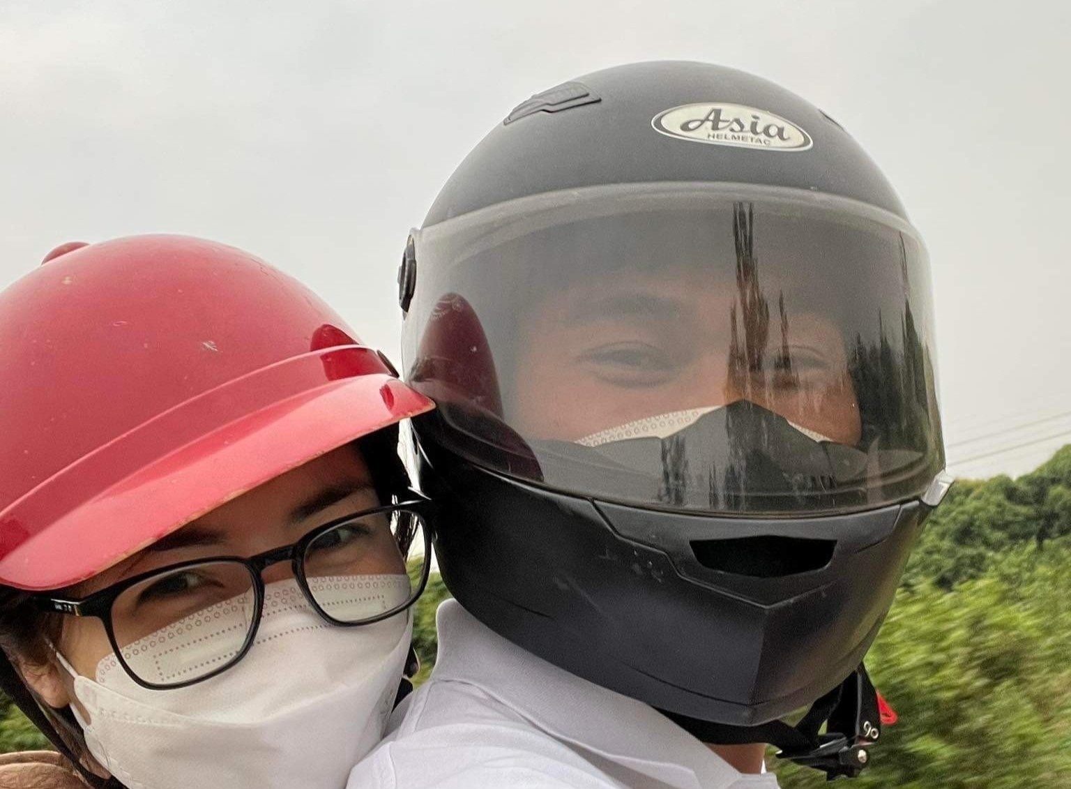 Ban trai dai uy cua Hoa Minzy bi loi dung tren mang hinh anh