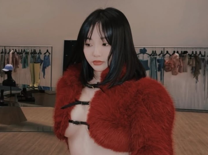 Kimberley check-in TP.HCM cung cau thu Viet Kieu hinh anh