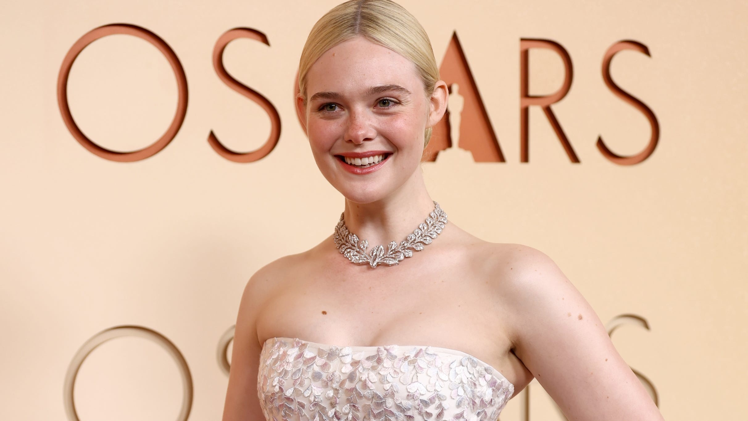 'Cong chua Hollywood' gay ngo ngang hinh anh