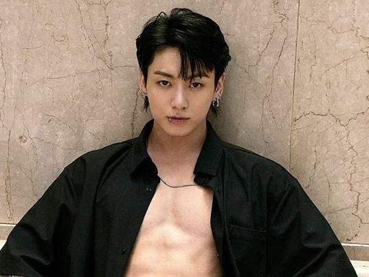 My nam lam nao loan mang xa hoi hinh anh