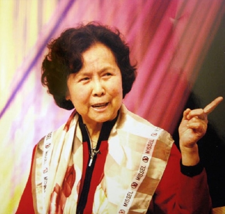 Ton Ngo Khong anh 1