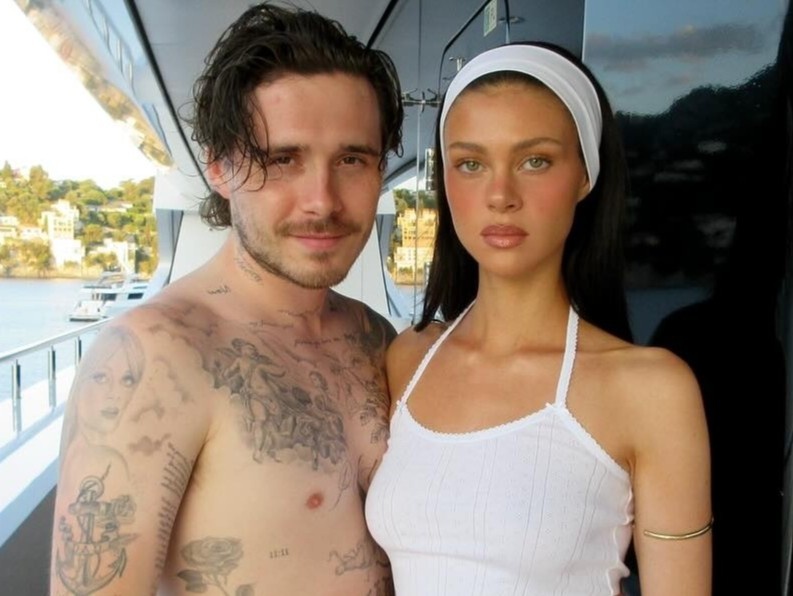 Brooklyn Beckham tiep tuc 'da xoay' gia dinh hinh anh
