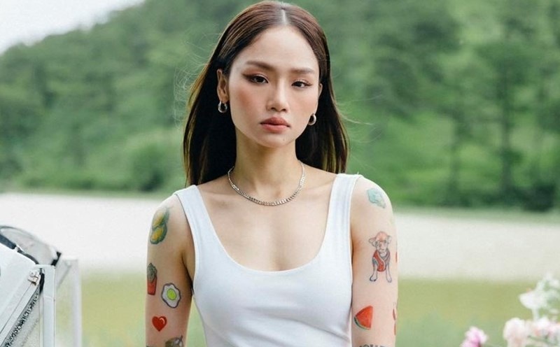 Don dau voi phim 'Dai tiec trang mau 8' hinh anh