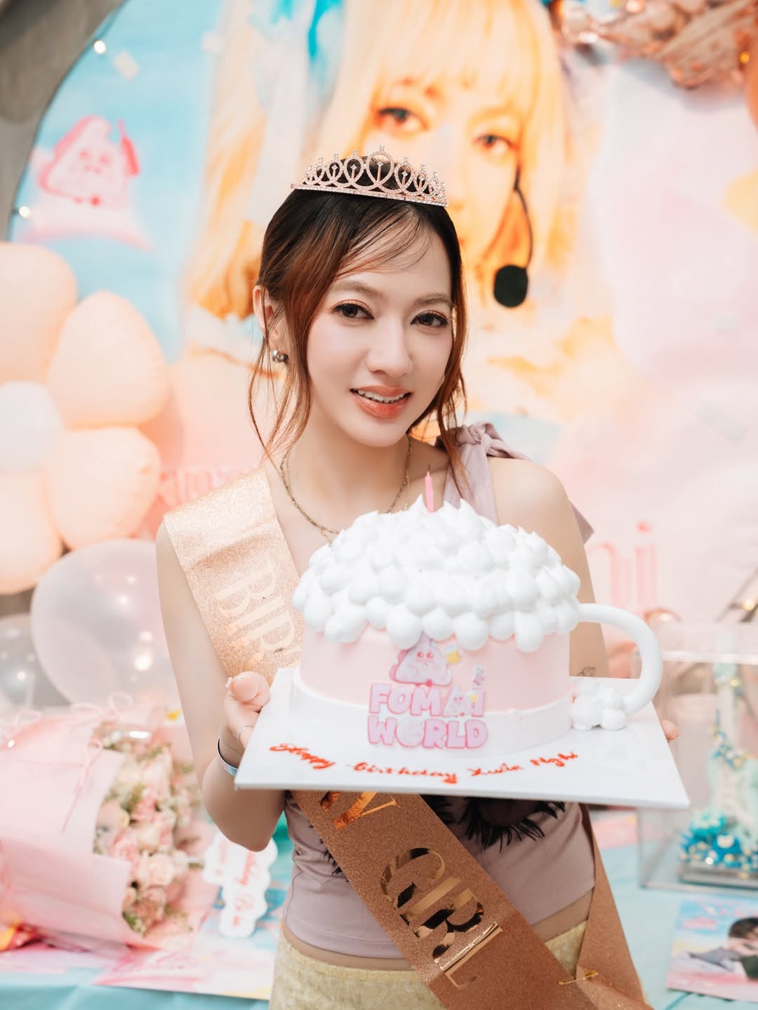 fomaiworld.xuannghifp_to_chuc_sinh_nhat_som_cho_chi_Bi._Qua_la_hanh_phuc_diiii._May_ba_lam_tui_.jpg