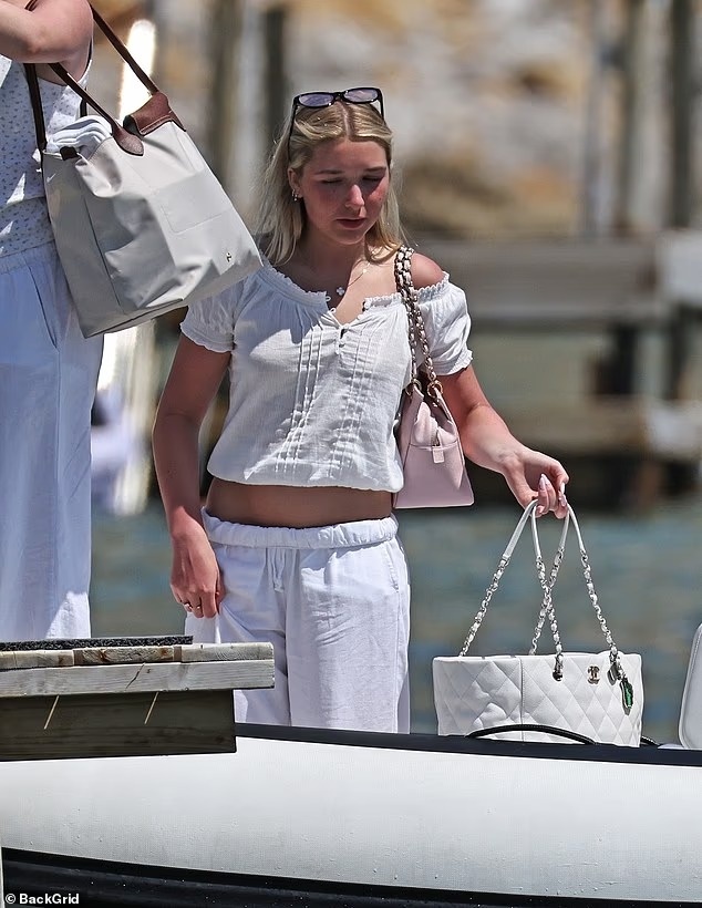 Harper Beckham anh 1