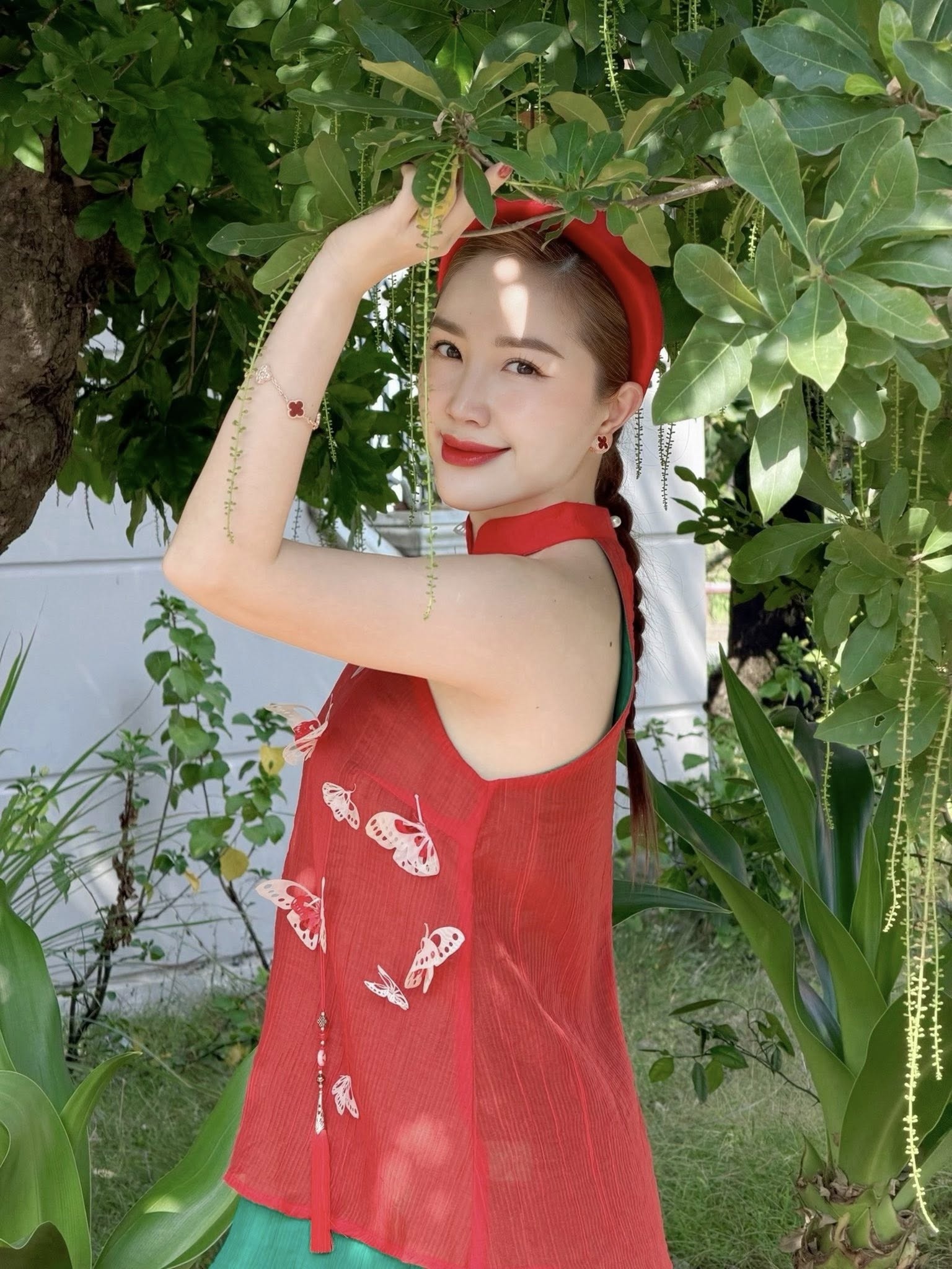 Bao Thy anh 9