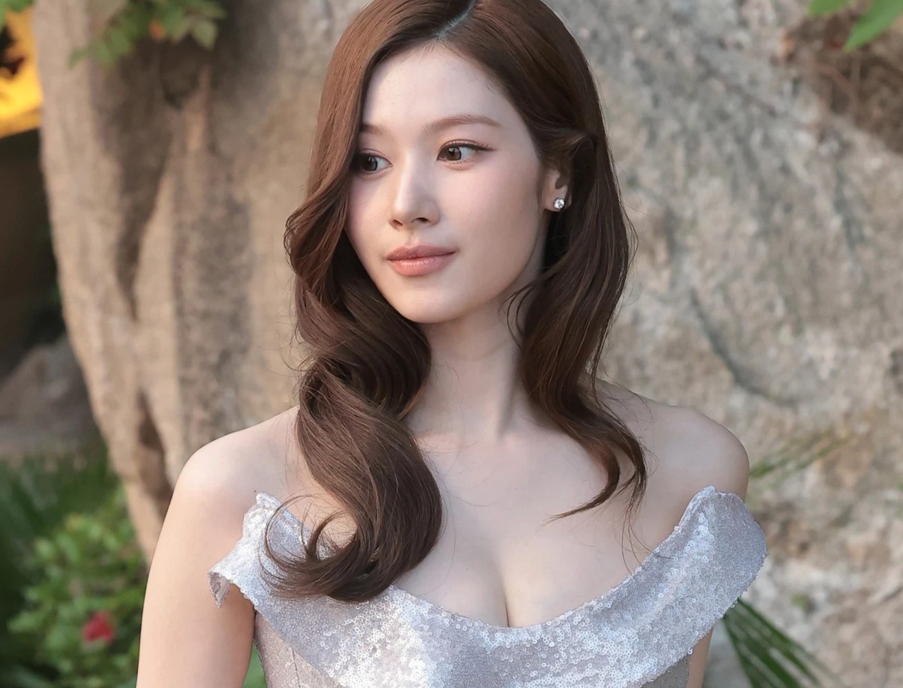 Ve goi cam cua my nhan Nhat hoat dong o Han Quoc hinh anh
