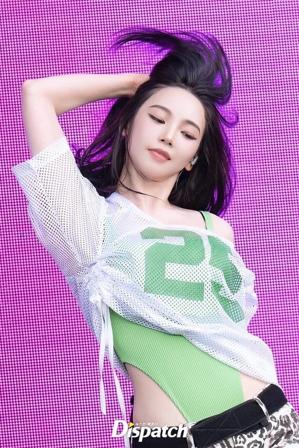 Karina ảnh 2 Karina ảnh 2